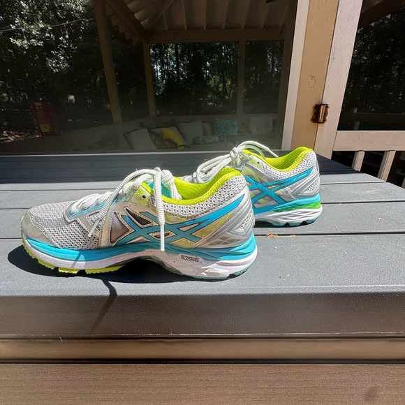 ASICS GT-2000 - Picture 2 of 8